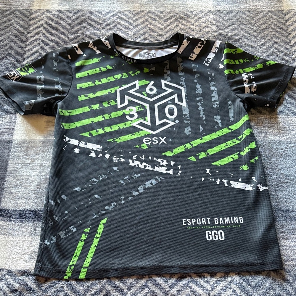 Kids Esport Gaming Tee - Black and Green